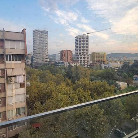 Opera Appartment Tirana Esterno foto